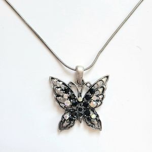 Sprakle Butterfly Necklace
